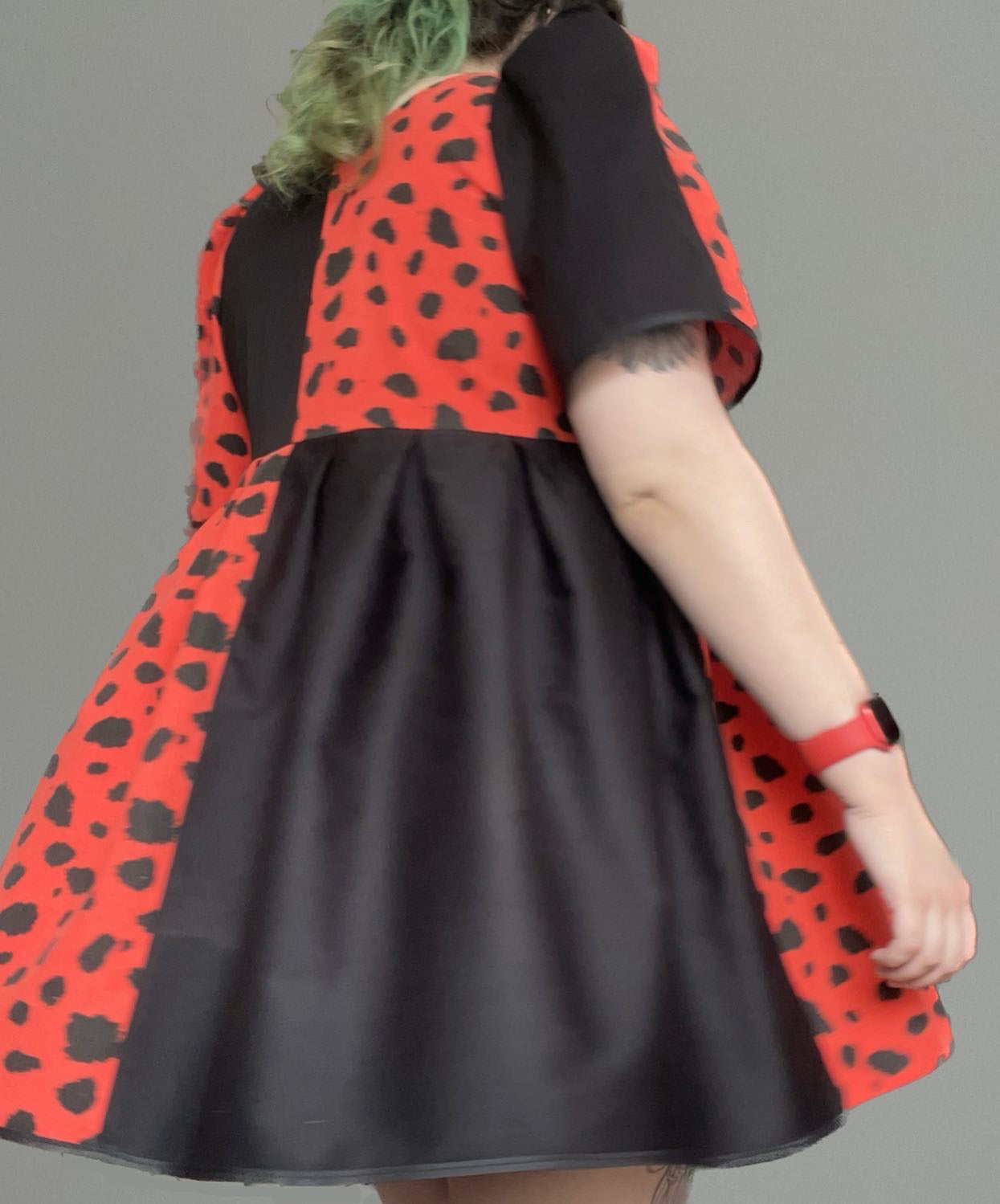 M-L (XL) checkered red-black spacious dress