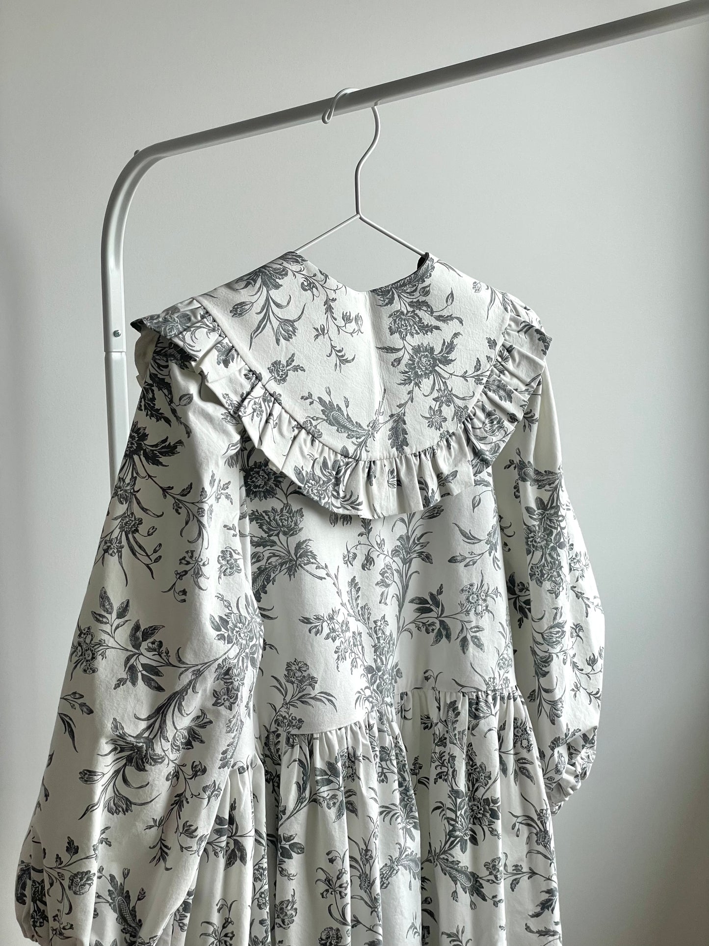 M-L (XL) midi floral dress